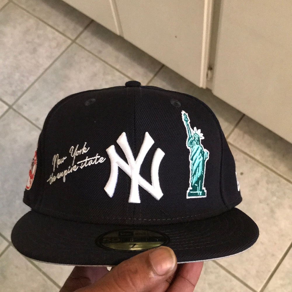 Empire State New York Fitted 7
